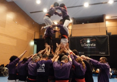 Assaig dels Manyacs a la Polivalent de Montmeló